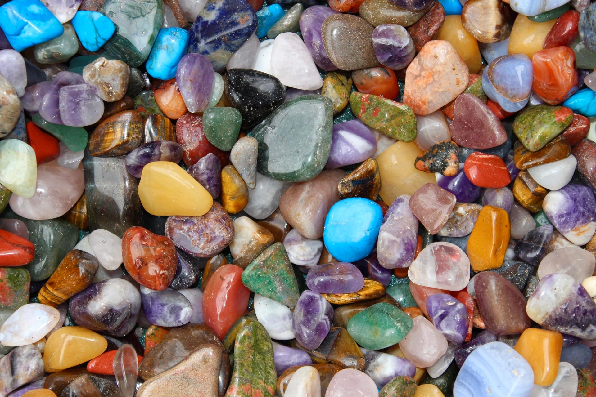 Crystals Unearthed: Discovering the Mystical Meanings and Healing Properties of Earth's Treasures